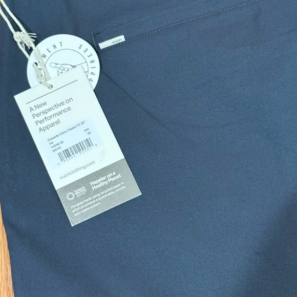 Vuori Men’s Cascade Tech Chino Pant Classic Fit 30", size 36 in Ink NWT - Picture 5 of 7